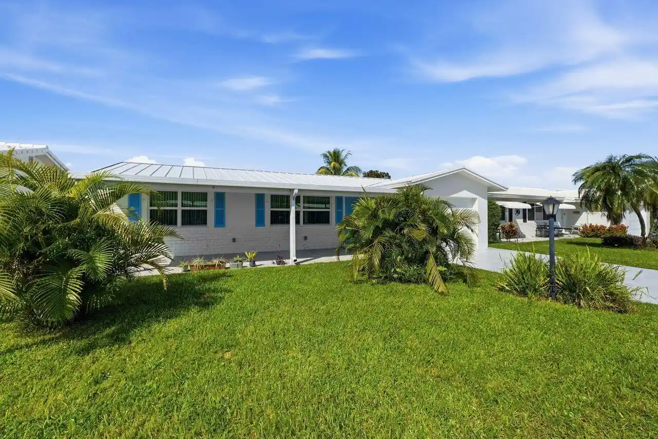 Photo 1 of Single family home for sale at 1003 Sw 17th Street, Boynton Beach, FL 33426 | MLS# B26081936 | Listing updated on 2026-10-27