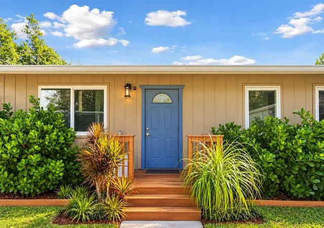 Photo 1 of Single family home for sale at 5275 Se Horizon Ave, Stuart, FL 34997 | MLS# B26081952 | Listing updated on 2026-10-10