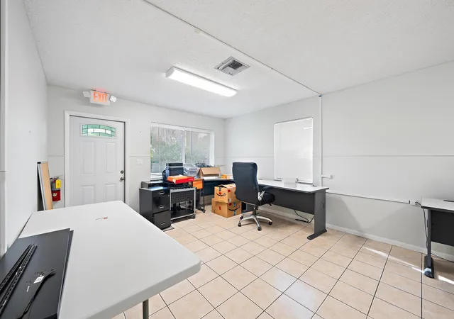 Photo 3 of Single family home for sale at 1615 S North St, Lake Worth Beach, FL 33460 | MLS# B26081973 | Listing updated on 2026-10-10