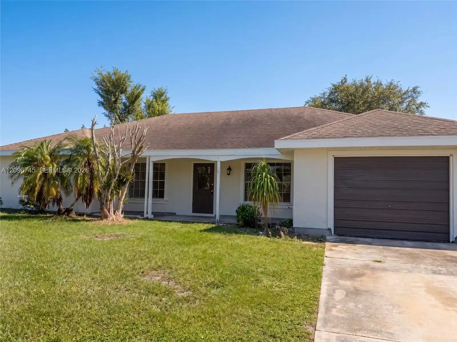 Photo 1 of Single family home for sale at 1832 Se Wexford Ct, Port Saint Lucie, FL 34952 | MLS# A12096745 | Listing updated on 2026-10-31