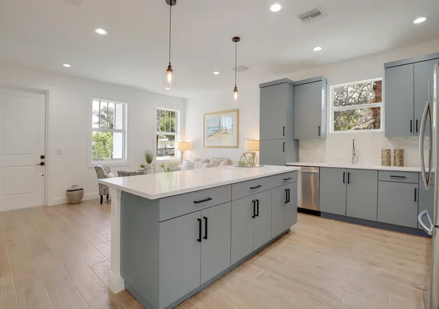 Photo 3 of Single family home for sale at 431 S F St, Lake Worth Beach, FL 33460 | MLS# B26082088 | Listing updated on 2026-09-30
