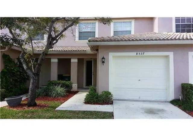 Photo 1 of Townhouse for sale at 8537 W Southgate Shrs Cir E, Tamarac, FL 33321 | MLS# B26082108 | Listing updated on 2026-10-02