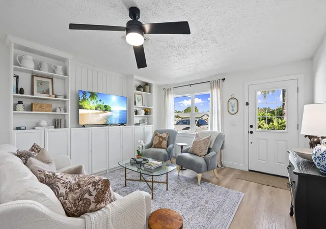 Photo 3 of Single family home for sale at 1964 SE Lafayette St, Stuart, FL 34997 | MLS# B26082111 | Listing updated on 2026-10-10