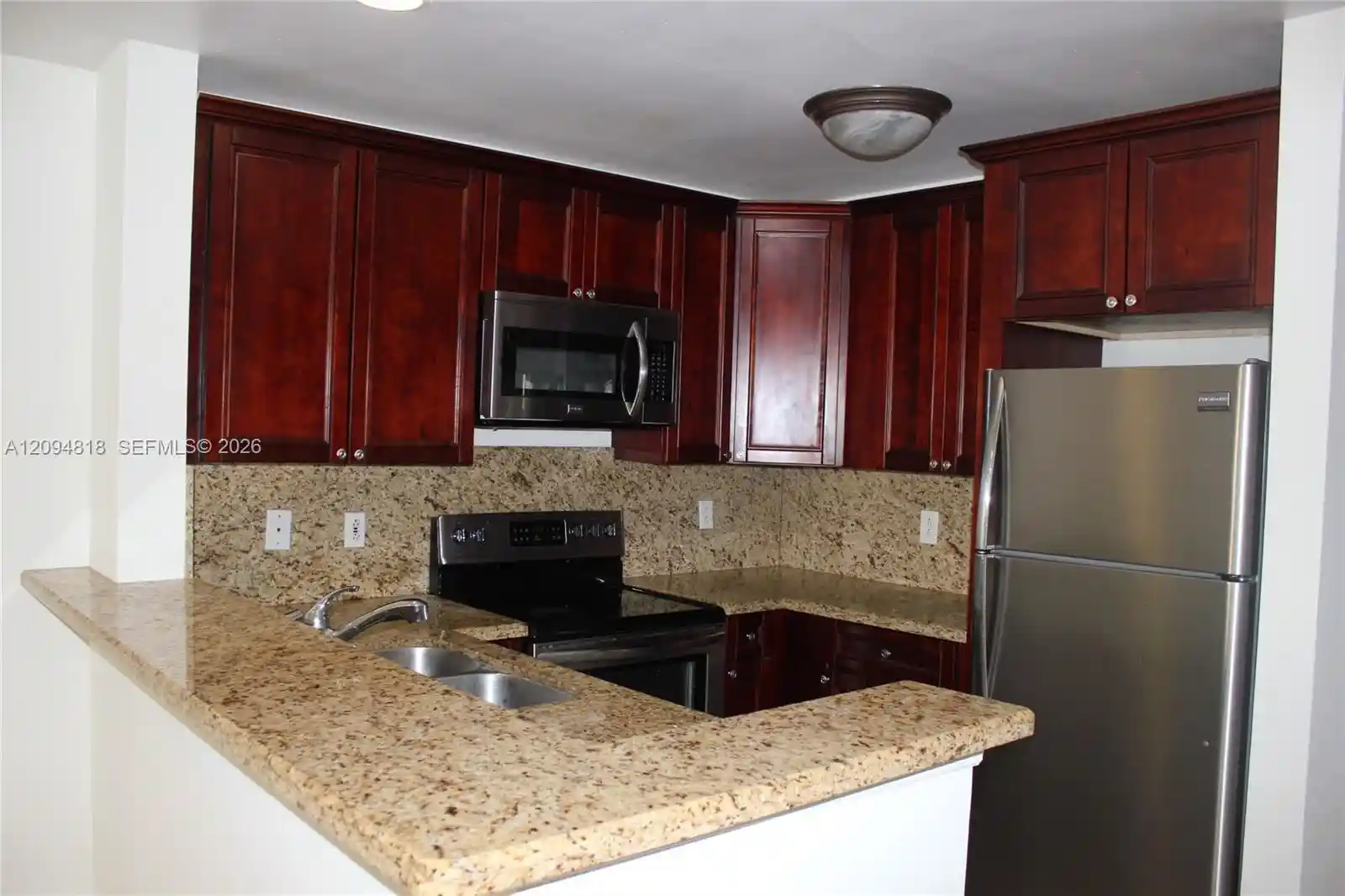 Listing Photo 1 - Condo for sale in 4871 Via Palm Lakes located at 4871 Via Palm Lakes, West Palm Beach, FL 33417 - Unit #703