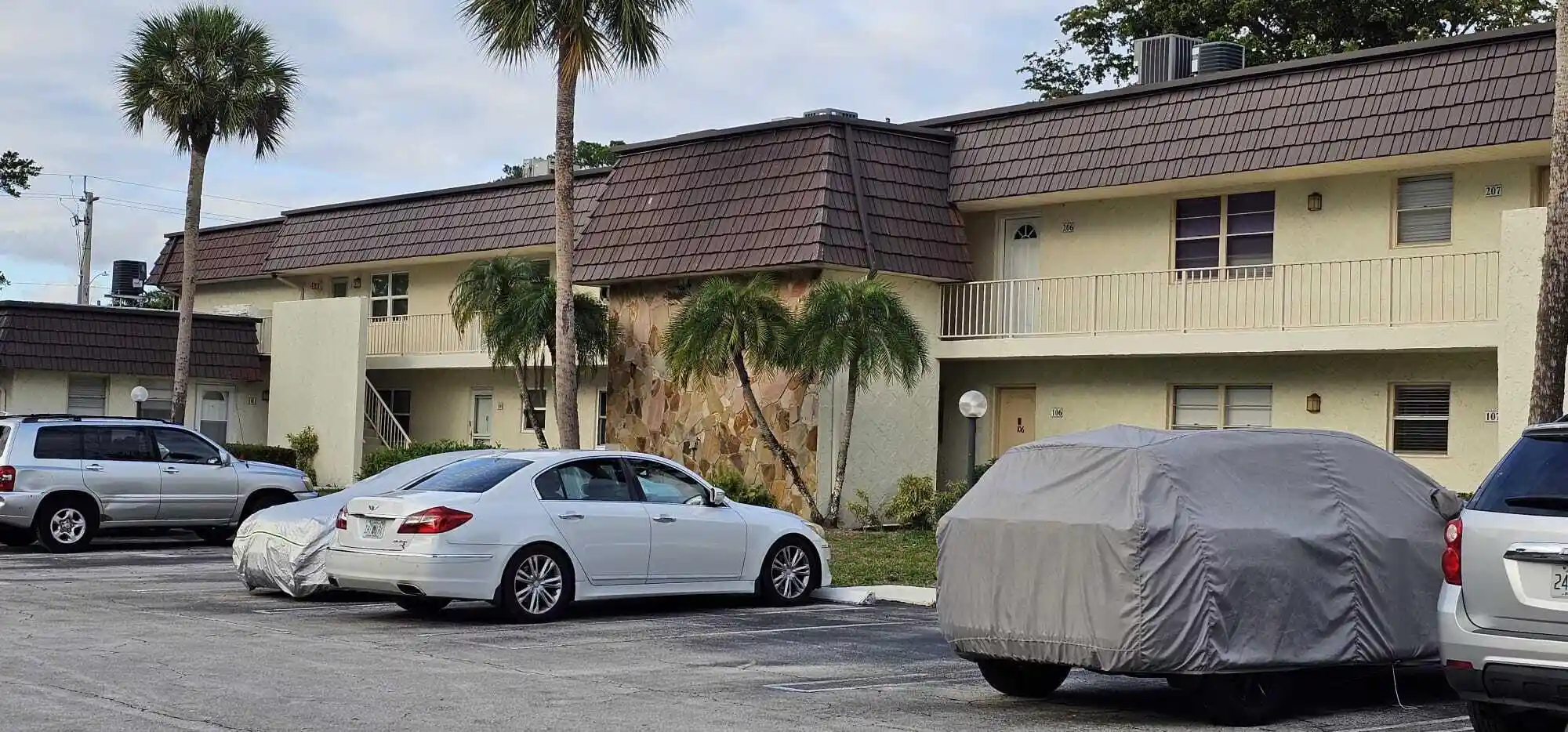 Listing Photo 1 - Condo for sale in 12005 Poinciana Blvd located at 12005 Poinciana Blvd, Royal Palm Beach, FL 33411 - Unit #102