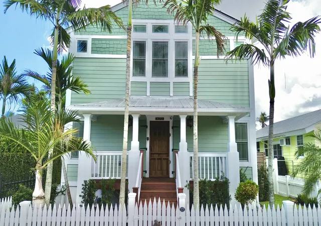 Photo 1 of Single family home for sale at 9172 Se Apollo St, Hobe Sound, FL 33455 | MLS# B26081710 | Listing updated on 2026-10-01