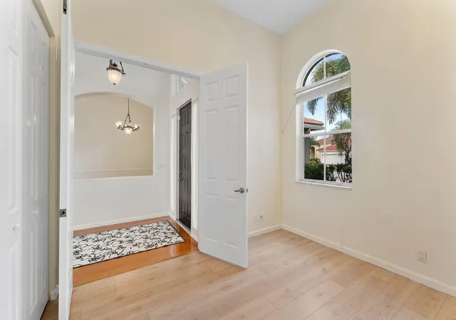 Photo 3 of Single family home for sale at 6929 Finamore Cir, Lake Worth, FL 33467 | MLS# B26082161 | Listing updated on 2026-10-10