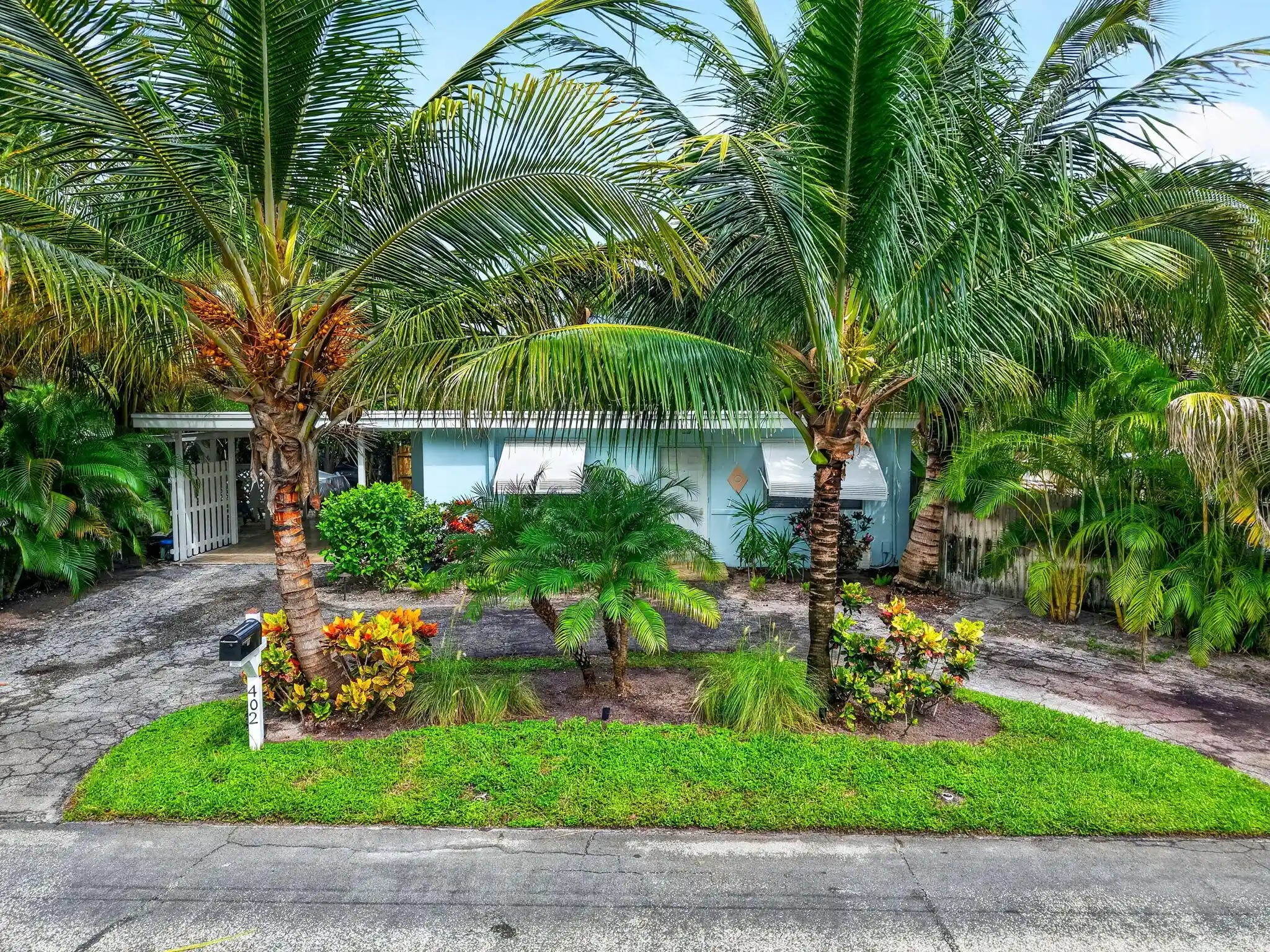 Photo 1 of Single family home for sale at 402 Se 1st Street, Boynton Beach, FL 33435 | MLS# B26082171 | Listing updated on 2026-10-19