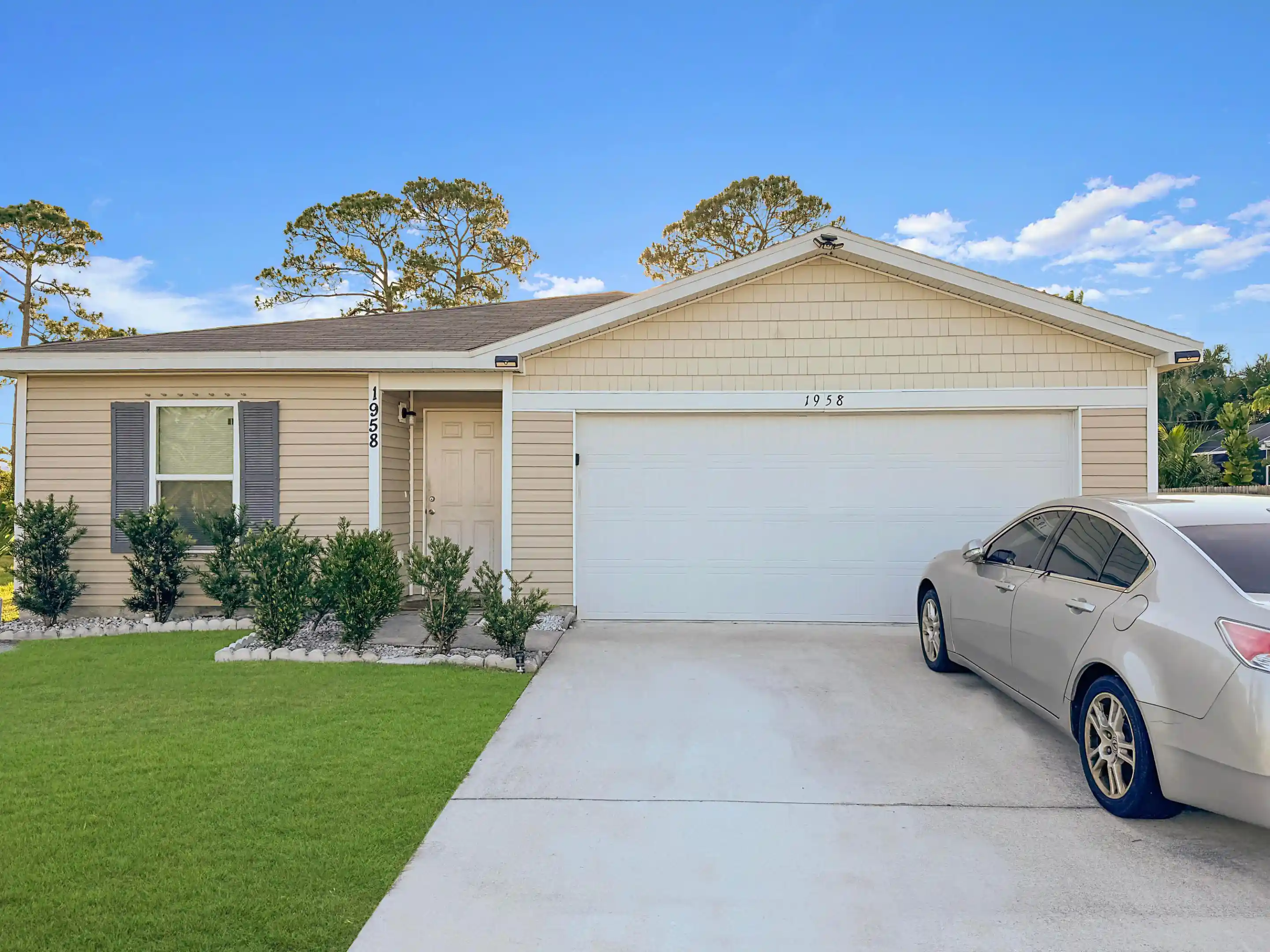 Photo 1 of Single family home for sale at 1958 Se Floresta Dr, Port Saint Lucie, FL 34983 | MLS# B26082212 | Listing updated on 2026-09-30