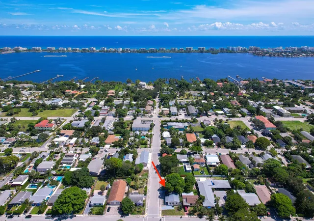 Photo 2 of Multi family home for sale at 1202 S M St, Lake Worth Beach, FL 33460 | MLS# B26082213 | Listing updated on 2026-10-01
