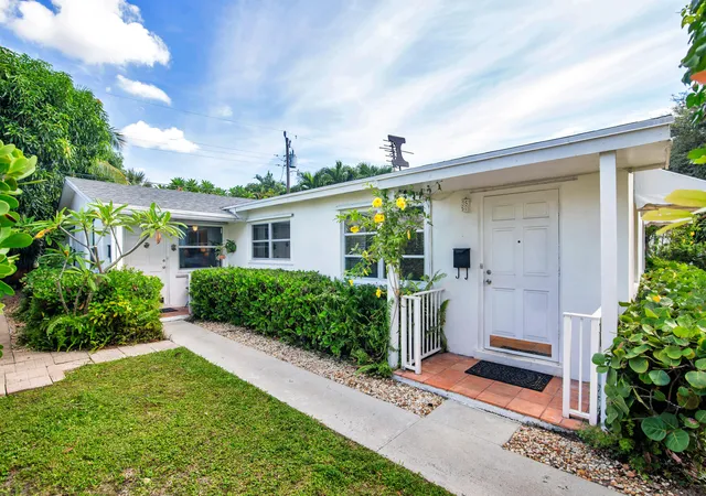 Photo 3 of Multi family home for sale at 217 Pine Ter, West Palm Beach, FL 33405 | MLS# B26082231 | Listing updated on 2026-10-09