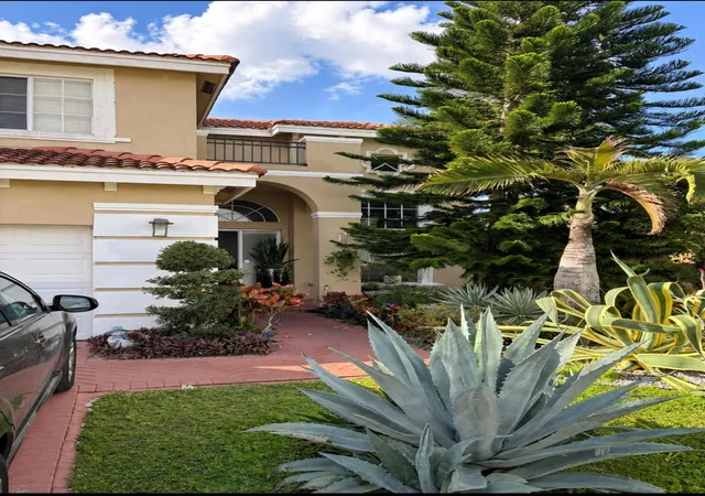 Photo 3 of Single family home for sale at 11096 Stone Crk St, Wellington, FL 33449 | MLS# B26082284 | Listing updated on 2026-09-30