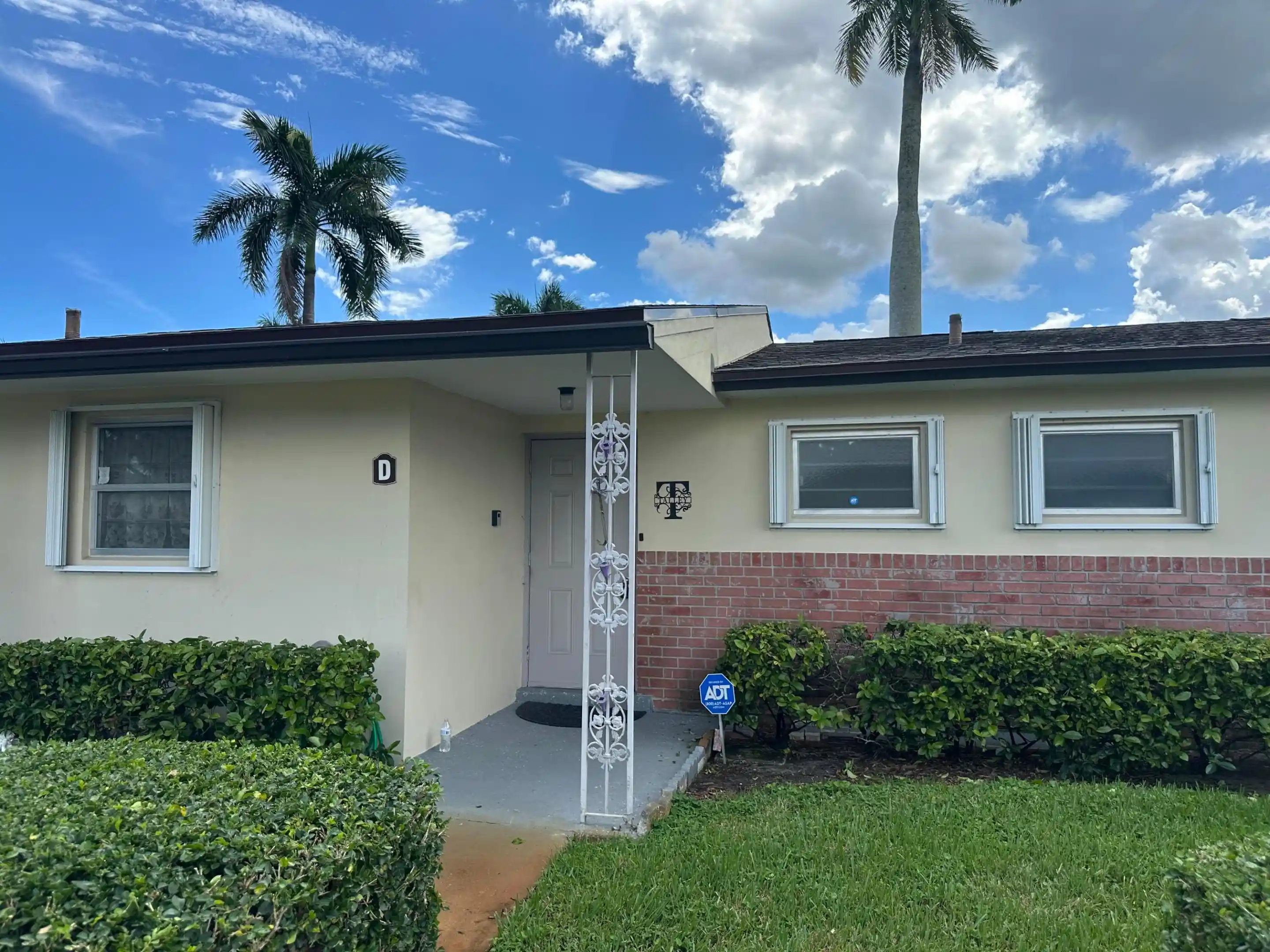 Photo 1 of Condo for sale at 2751 Ashley Dr E #D, West Palm Beach, FL 33415 | MLS# B26082321 | Listing updated on 2026-10-08