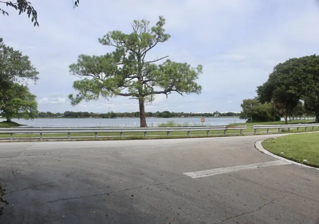 Photo 4 of Condo for sale at 2440 Lake Osborne Dr #105, Lake Worth Beach, FL 33461 | MLS# B26082338 | Listing updated on 2026-10-10