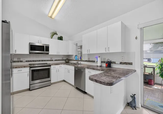 Photo 3 of Single family home for sale at 1060 Nw Tuscany Dr, Port Saint Lucie, FL 34986 | MLS# B26082341 | Listing updated on 2026-09-30