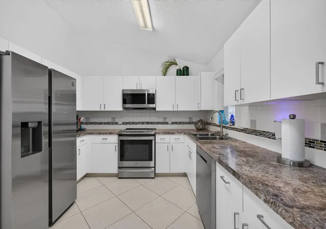 Photo 3 of Single family home for sale at 1060 NW Tuscany Dr, Port Saint Lucie, FL 34986 | MLS# B26082341 | Listing updated on 2026-09-30