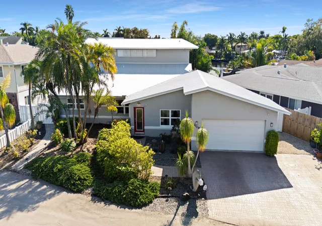 Photo 3 of Single family home for sale at 2108 Ne 24th Street, Wilton Manors, FL 33305 | MLS# B26082342 | Listing updated on 2026-10-10
