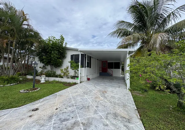 Photo 1 of Manufactured home for sale at 621 Sunny S Ave, Boynton Beach, FL 33436 | MLS# B26082412 | Listing updated on 2026-09-30