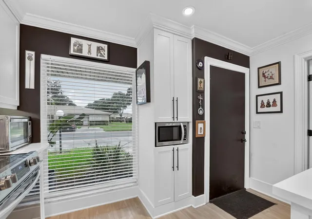 Photo 4 of Condo for sale at 8900 Warwick Dr, Boca Raton, FL 33433 | MLS# B26082448 | Listing updated on 2026-10-10
