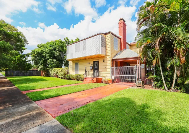 Photo 2 of Single family home for sale at 525 51st Street, West Palm Beach, FL 33407 | MLS# B26082370 | Listing updated on 2026-10-10