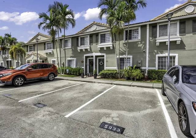 Photo 2 of Townhouse for sale at 5933 Manchester Way #5933, Tamarac, FL 33321 | MLS# B26082510 | Listing updated on 2026-10-10