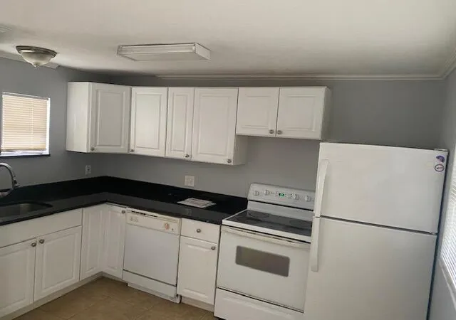 Photo 2 of Multi family home for sale at 1206 Ne 3rd Avenue, Delray Beach, FL 33444 | MLS# B26082570 | Listing updated on 2026-10-10