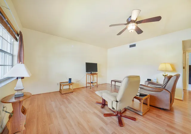 Photo 2 of Condo for sale at 1990 Ne 33rd Street #3, Lighthouse Point, FL 33064 | MLS# B26082578 | Listing updated on 2026-10-10