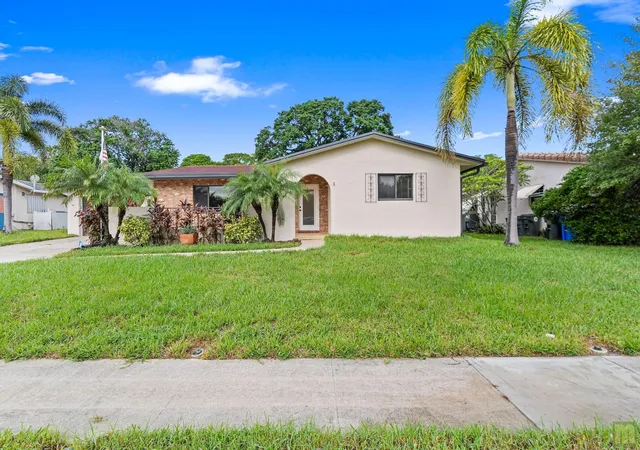 Photo 3 of Single family home for sale at 821 Nw 42nd Avenue, Coconut Creek, FL 33066 | MLS# B26082803 | Listing updated on 2026-10-10