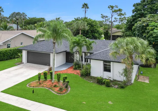 Photo 1 of Single family home for sale at 102 Valencia St, Royal Palm Beach, FL 33411 | MLS# B26082811 | Listing updated on 2026-10-10
