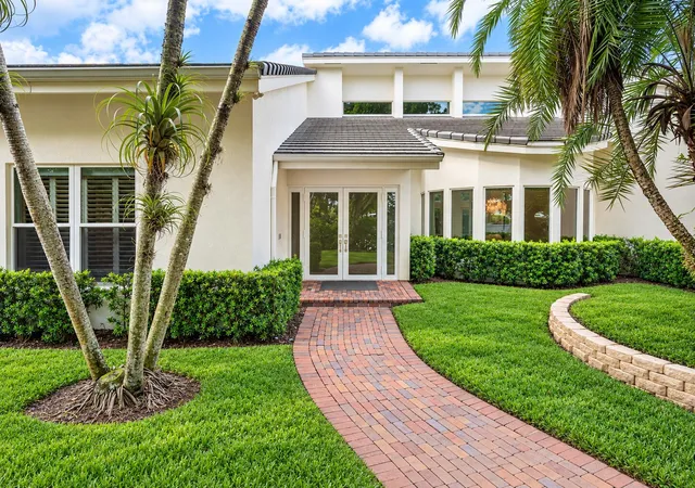 Photo 3 of Mansion for sale at 4356 Kasso Cir, Boca Raton, FL 33487 | MLS# B26082823 | Listing updated on 2026-10-08