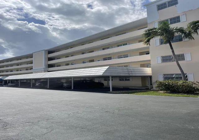 Photo 1 of Condo for sale at 250 John F Kennedy Dr #308, Lake Worth, FL 33462 | MLS# B26082870 | Listing updated on 2026-10-01