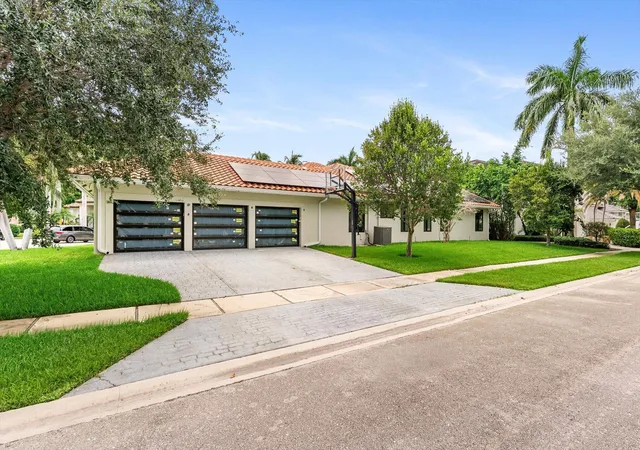 Photo 3 of Single family home for sale at 3131 St Annes Pl, Boca Raton, FL 33496 | MLS# B26082871 | Listing updated on 2026-10-09
