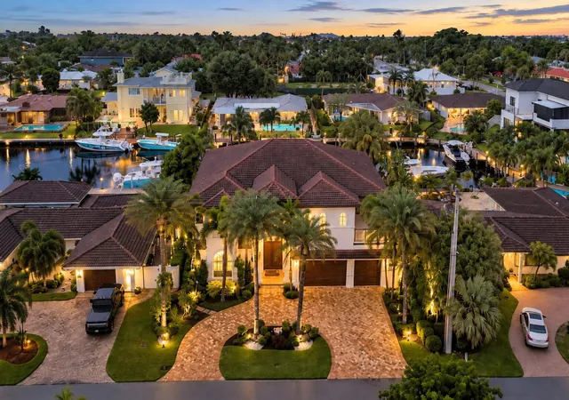 Photo 2 of Mansion for sale at 3489 Ne 30th Avenue, Lighthouse Point, FL 33064 | MLS# B26082939 | Listing updated on 2026-10-10