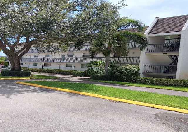 Photo 3 of Sale Pending at 7400 Nw 17th Street #308, Plantation, FL 33313 | MLS# B26082961 | Listing updated on 2026-10-06