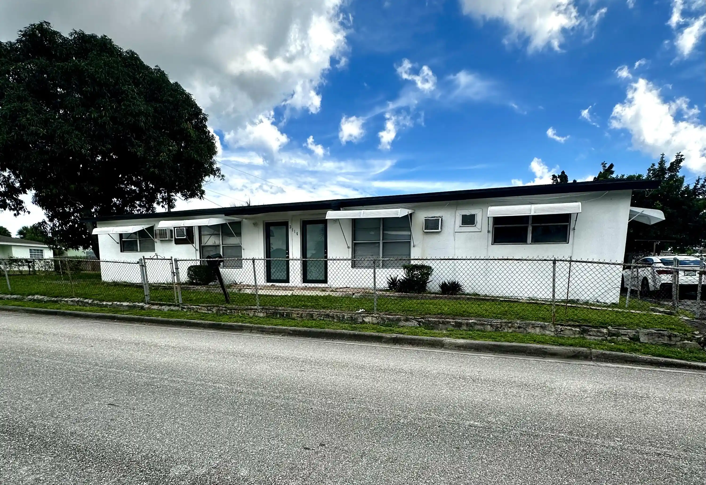 Photo 1 of Single family home for sale at 3116 R J Hendley Ave, Riviera Beach, FL 33404 | MLS# B26082964 | Listing updated on 2026-10-28