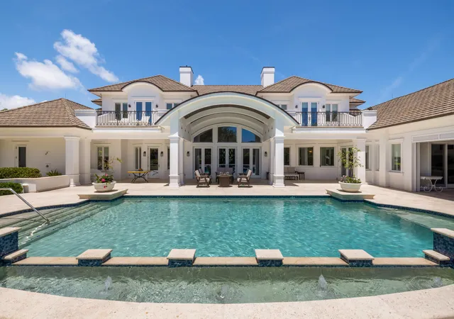 Photo 1 of Mansion for sale at 17965 Se Village Cir, Jupiter, FL 33469 | MLS# B26082962 | Listing updated on 2026-10-02