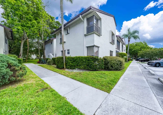 Photo 1 of Condo for sale at 3127 Cocoplum Cir, Coconut Creek, FL 33063 | MLS# B26082997 | Listing updated on 2026-10-02