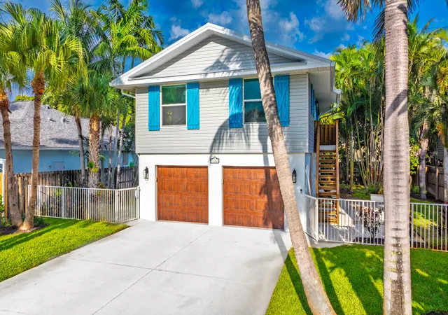Photo 2 of Single family home for sale at 1116 Hernando St, Fort Pierce, FL 34949 | MLS# B26083084 | Listing updated on 2026-10-10