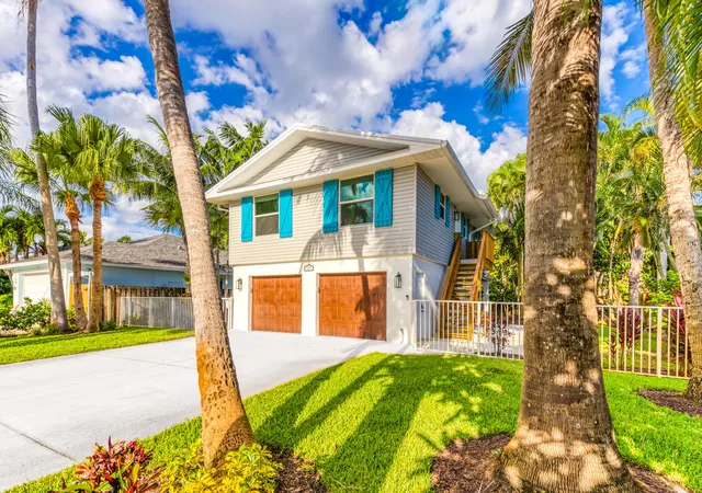 Photo 3 of Single family home for sale at 1116 Hernando St, Fort Pierce, FL 34949 | MLS# B26083084 | Listing updated on 2026-10-10