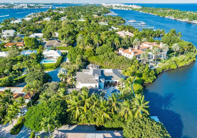 Photo 2 of Mansion for sale at 1520 Paslay Pl, Lantana, FL 33462 | MLS# B26083092 | Listing updated on 2026-10-10