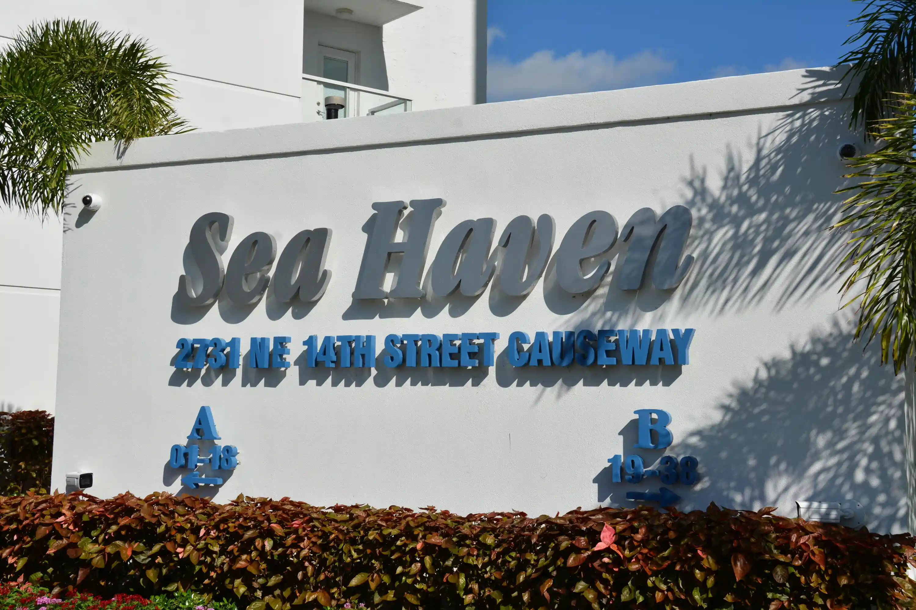Listing Photo 1 - Condo for sale in 2731 Ne 14Th St Cswy located at 2731 Ne 14Th St Cswy, Pompano Beach, FL 33062 - Unit #629
