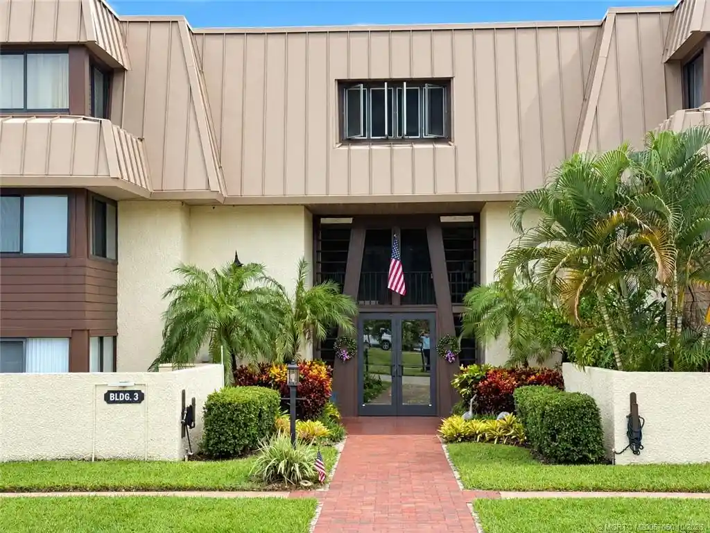 Condo for sale at 1800 SE Saint Lucie Blvd #3-101, Stuart, FL 34996 | MLS# M20057050