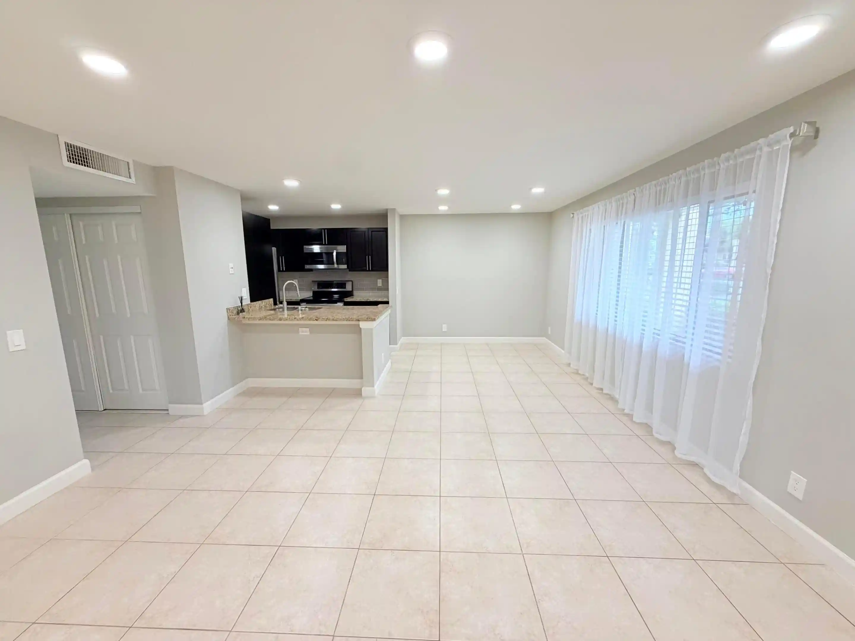 Photo 1 of Condo for sale at 907 Meadows Cir, Boynton Beach, FL 33436 | MLS# B26083193 | Listing updated on 2026-10-27
