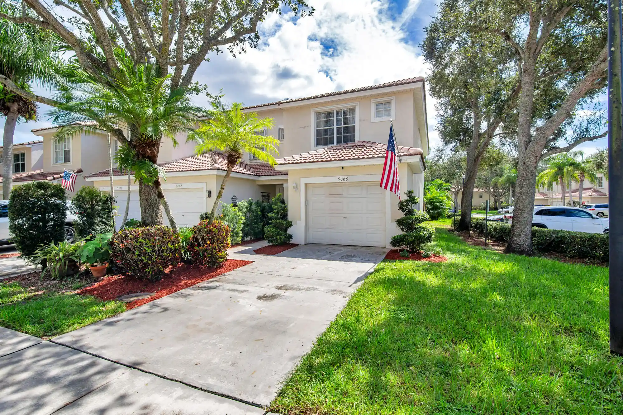 Photo 1 of Sale Pending at 9086 Tremezzo Ln, Boynton Beach, FL 33472 | MLS# B26083267 | Listing updated on 2026-10-22