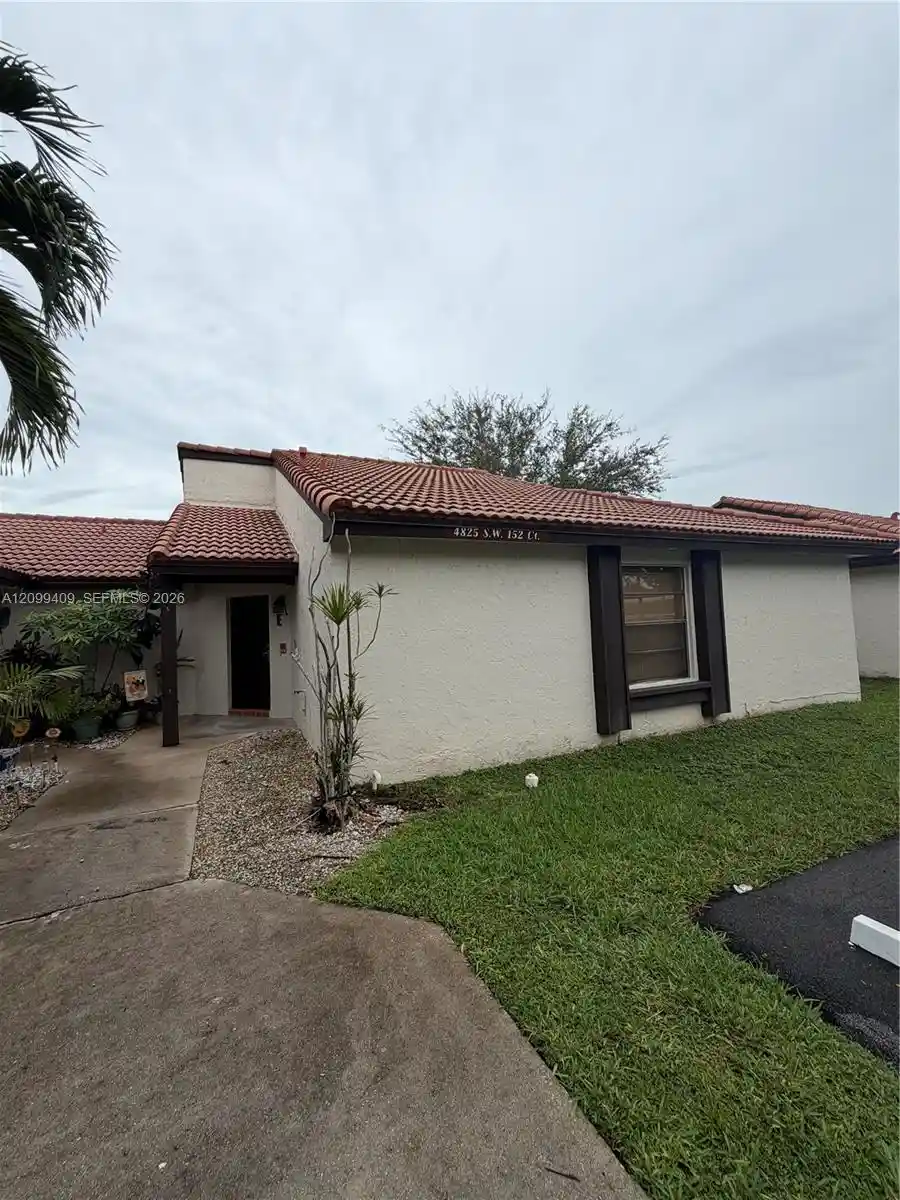 Townhouse for sale at 4825 SW 152nd Court #E-29, Miami, FL 33185 | MLS# A12099409