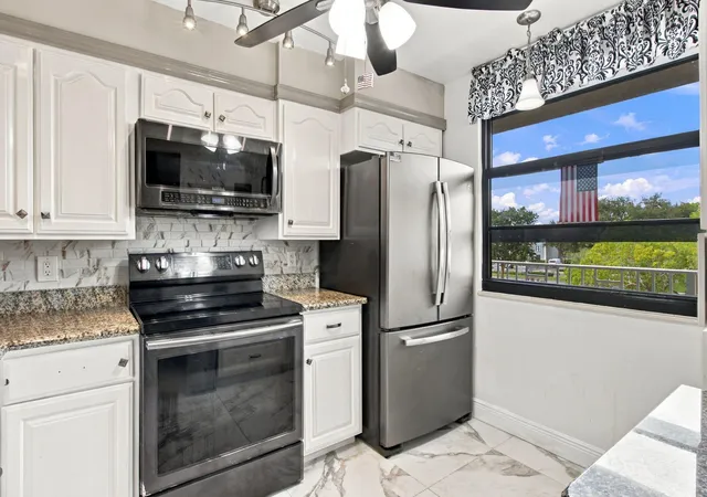 Photo 3 of Condo for sale at 1502 Whitehall Dr #305, Plantation, FL 33324 | MLS# B26083287 | Listing updated on 2026-10-07