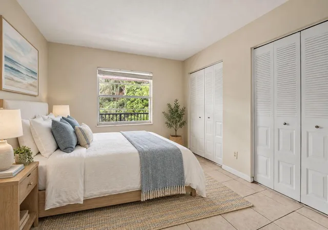 Photo 4 of Condo for sale at 333 SE Martin Ave #5-7, Stuart, FL 34996 | MLS# B26083312 | Listing updated on 2026-10-10