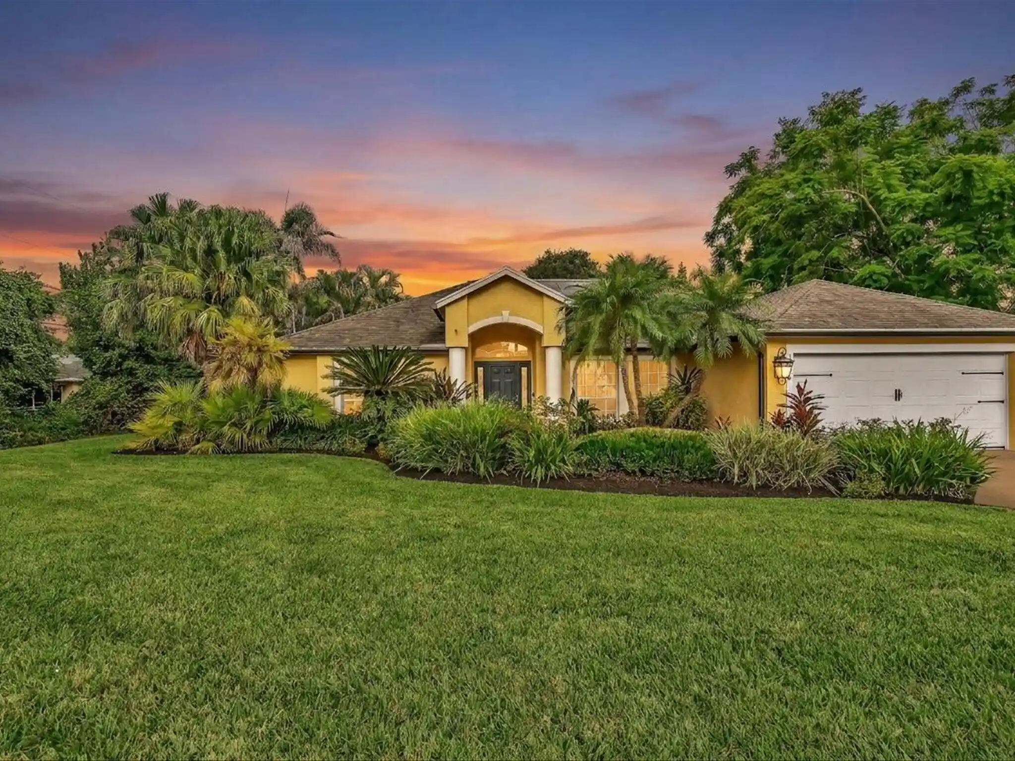 Photo 1 of Single family home for sale at 1918 Sw Bellevue Ave, Port Saint Lucie, FL 34953 | MLS# B26083329 | Listing updated on 2026-10-02