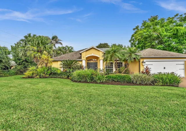 Photo 2 of Single family home for sale at 1918 Sw Bellevue Ave, Port Saint Lucie, FL 34953 | MLS# B26083329 | Listing updated on 2026-10-02