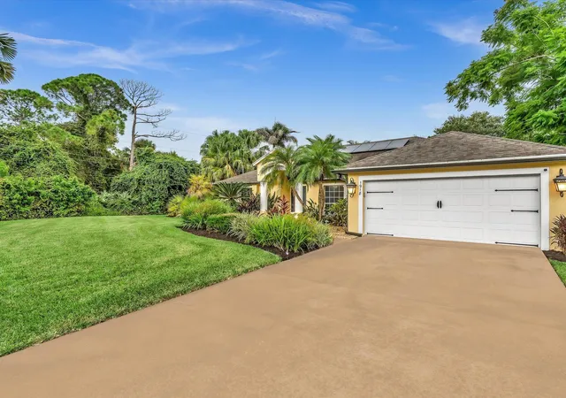 Photo 3 of Single family home for sale at 1918 SW Bellevue Ave, Port Saint Lucie, FL 34953 | MLS# B26083329 | Listing updated on 2026-10-02